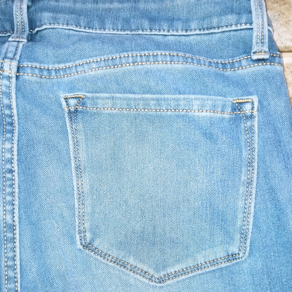 Old Navy Rockstar Skinny Jeans - Picture 5 of 6